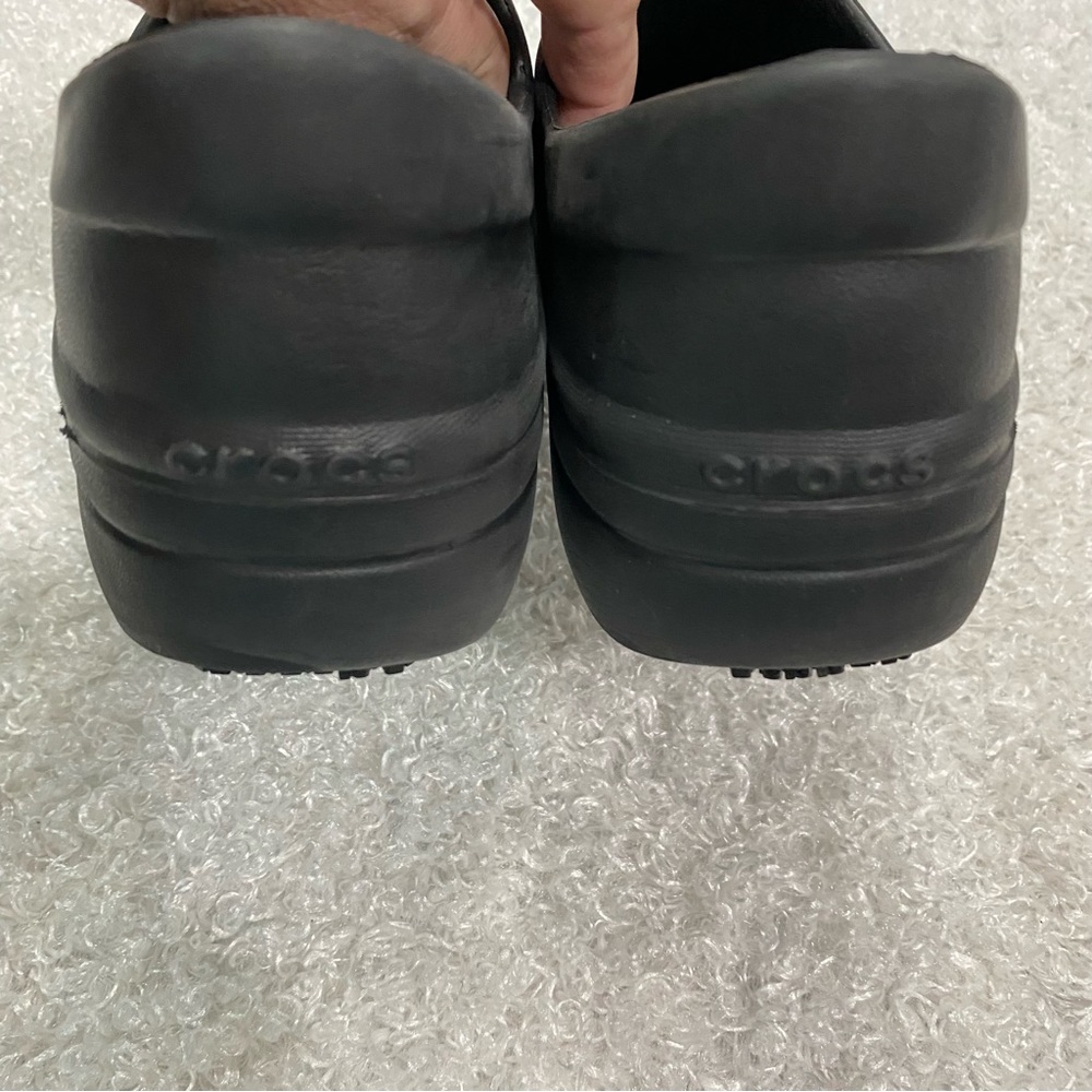 CROCS Ladies Size 8 Matte Black Neria Pro Clogs - Picture 4 of 11